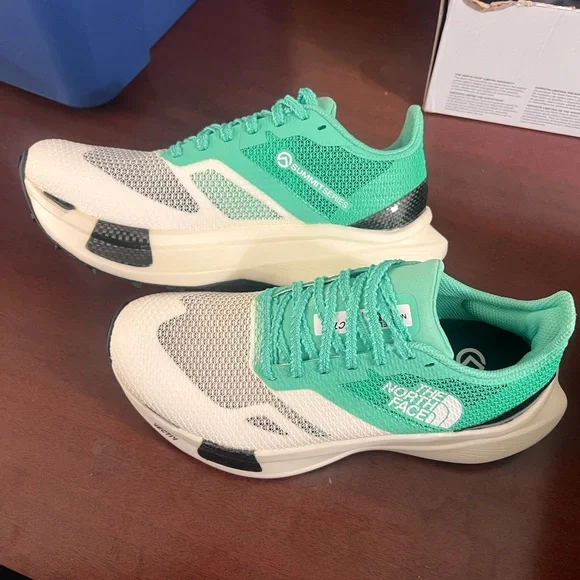 The North Face Women's Teal and White Running Shoes Vectiv Pros - Picture 3 of 5